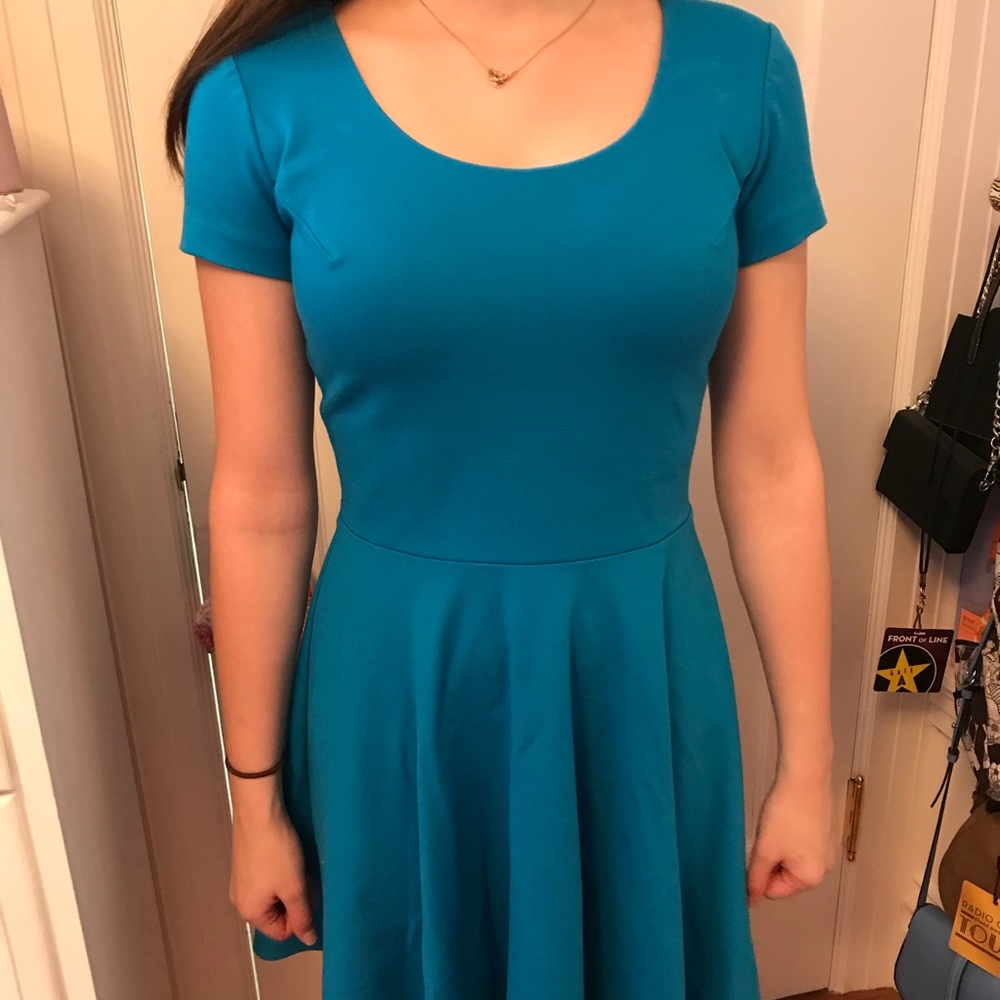 short sleeve blue dress